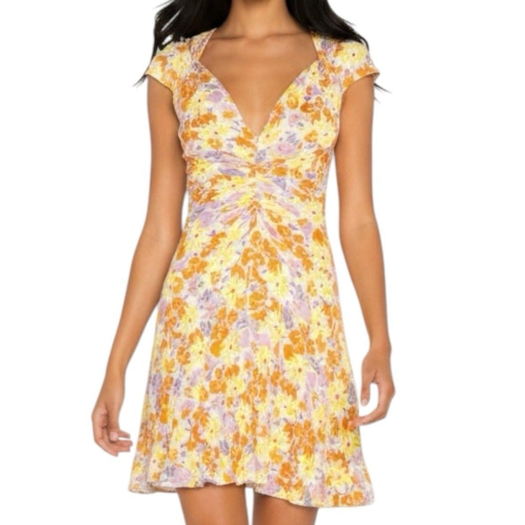 Short sleeved V neck pleated mini dress